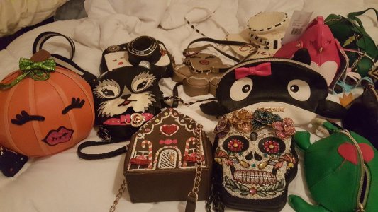 purses.jpg